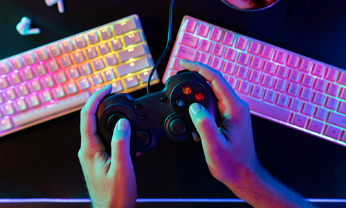 Online Safety Hub - Online Gaming Safety