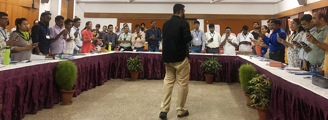 Social Media for Social Change workshop at Vishwa Yuvak Kendra